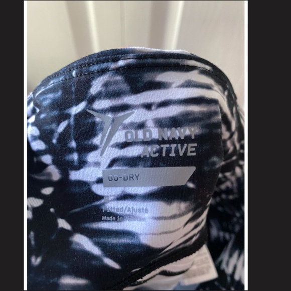 Women's Old Navy Leggings - Picture 2 of 5